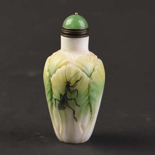 PEKING GLASS SNUFF BOTTLE