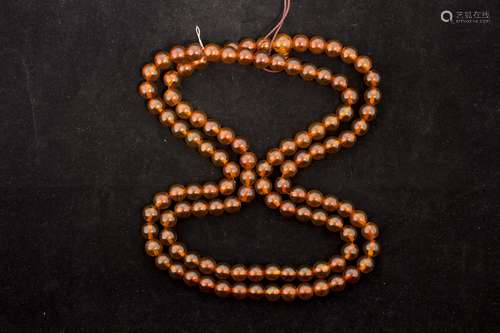 CHINESE AMBER BEADS NECKLACE