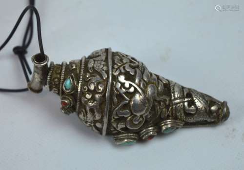 Good Tibetan Carved Silver Conch Pendant