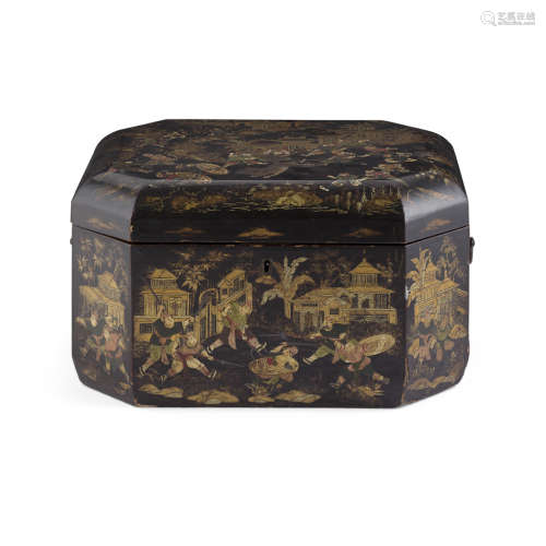 GILT-LACQUERED 'HUNTING' BOX AND COVER QING DYNASTY, 19TH CENTURY 36cm long, 31cm deep, 21cm high