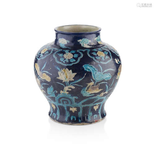 FAHUA VASE MING DYNASTY 30cm high