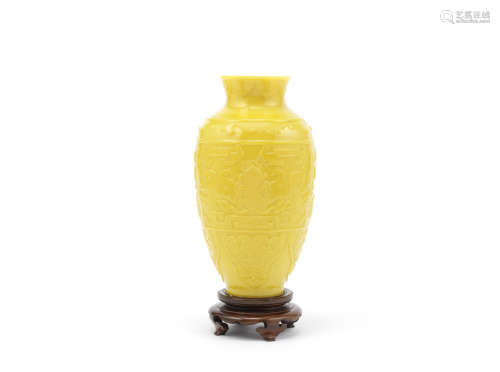 A yellow glass moulded vase,Late Qing Dynasty or later