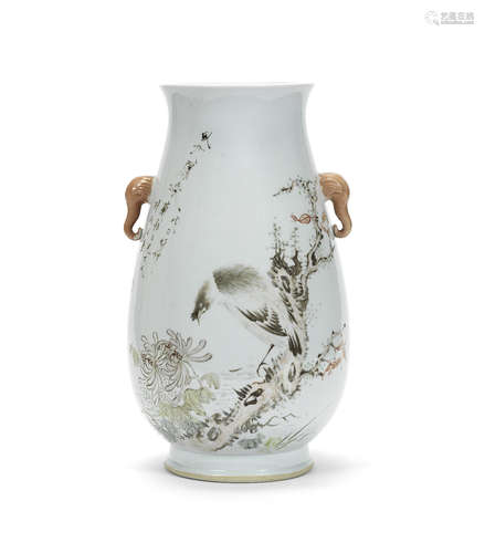 A qianjiangcai enamelled porcelain vase