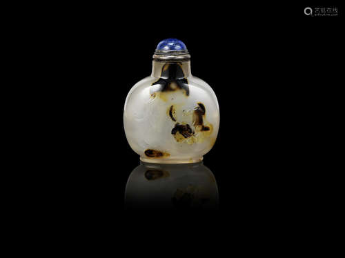 An agate 'tree shrews and grapevine' snuff bottle,19th century