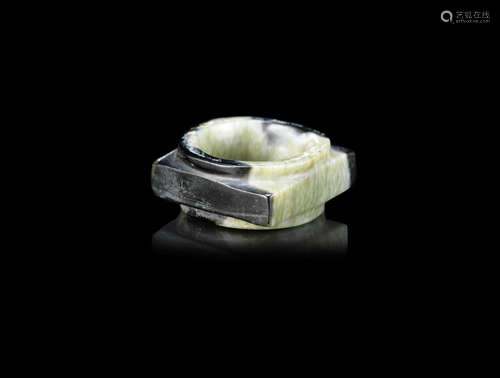 A green and black jade square tube, cong,Song/Yuan Dynasty