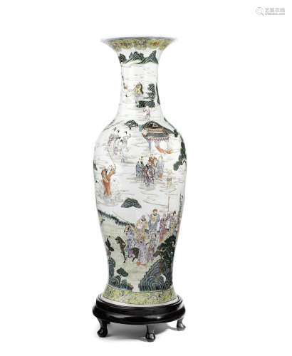 A massive famille rose 'Immortals' baluster vase,Late Qing Dynasty