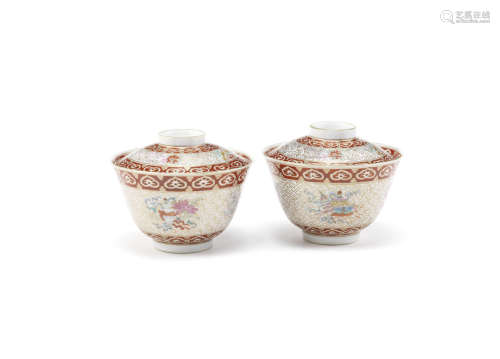 A pair of famille rose and rouge-de-fer tea bowls and covers,Guangxu six-character marks