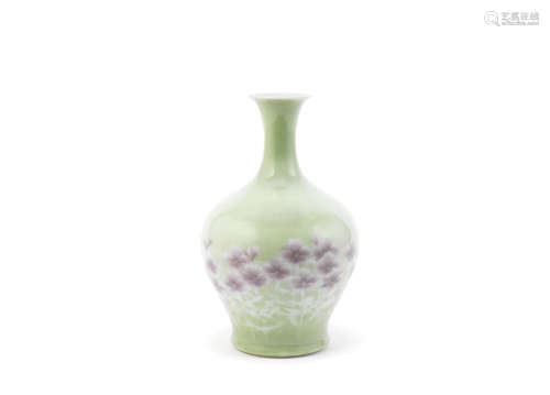 A Japanese porcelain baluster vase,By Makazu Kozan, Meiji/Taisho Period
