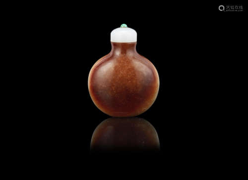 A russet and white jadeite snuff bottle,Late Qing Dynasty