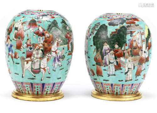 A pair of famille rose jars,19th century