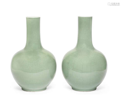 A pair of celadon-glazed bottle vases,19th/20th century