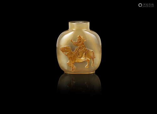 An agate silhouette snuff bottle,Late Qing dynasty