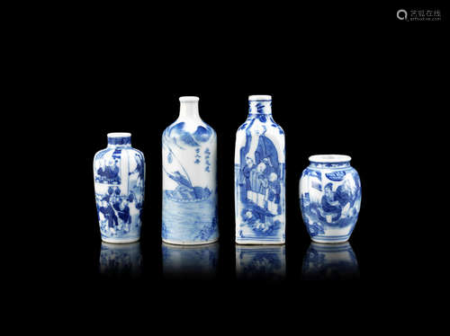 Four blue and white snuff bottles,19th/20th century