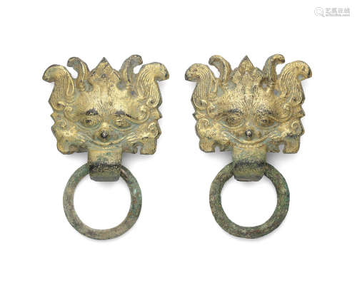 A pair of gilt bronze taotie mask and loose ring handles,Han Dynasty