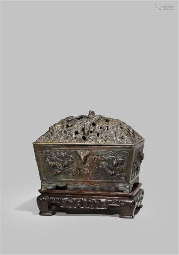 十七世纪 铜制五龙纹炉
