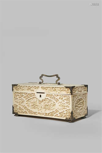 A CHINESE CANTON IVORY CASKETC.1800