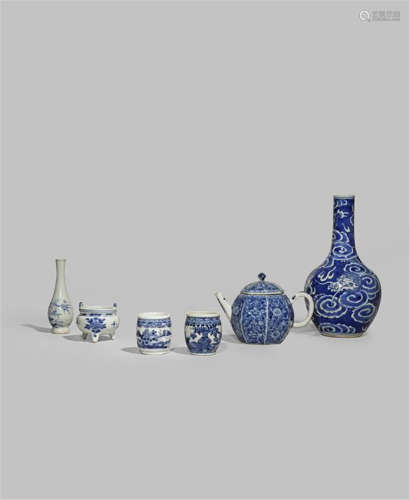 A SMALL COLLECTION OF CHINESE BLUE AND WHITE PORCELAIN MOSTLY 18TH CENTURY