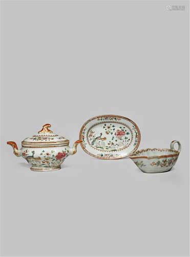 A CHINESE FAMILLE ROSE SAUCE TUREEN, COVER AND STAND 18TH CENTURY