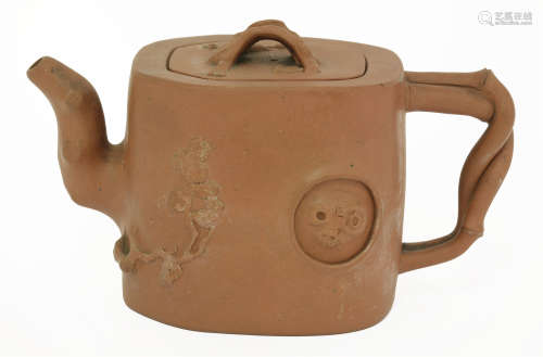A Yixing teapot with cover