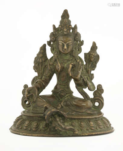 清十七/十八世纪(可能)或更晚 尼泊尔铜铸多罗菩萨坐像