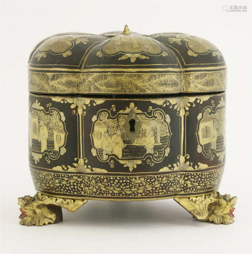 清十九世纪末 黑漆描金开光庭院人物图瓜式茶叶盒