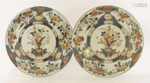 A pair of Japanese Imari plates