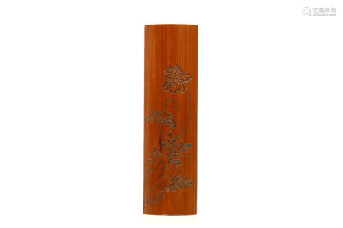 竹笔搁                                                                                                                                                          A CHINESE BAMBOO BRUSH REST.