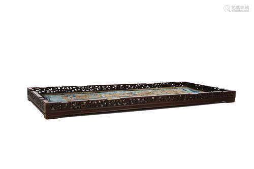 清   木雕托盘                                                                                                                                                                                                                    A CHINESE CARVED WOOD TRAY.