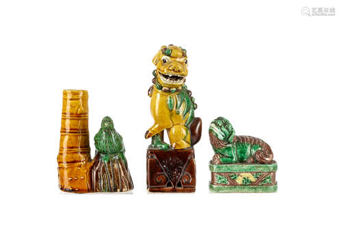 清   三彩动物像                                                                                                                                             THREE CHIENSE GREEN AND YELLOW GLAZED MODELS OF ANIMALS.