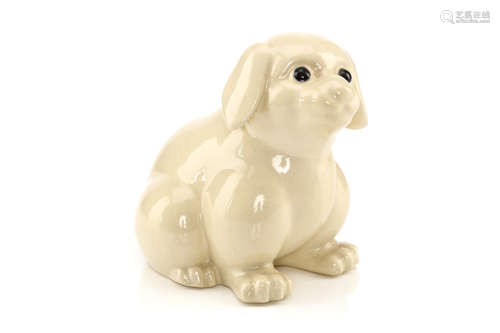 仔犬置物 楠部弥一、２０世纪                                                                                                                                                 A KYOTO-WARE POTTERY DOG BY KUSUNOBE YAICHI (1897 – 1984).