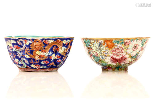 19/20世纪   万花堆盌及花口龙盘                                                                                                                                A CHINESE MILLEFLEUR BOWL TOGETHER WITH A DRAGON BOWL.