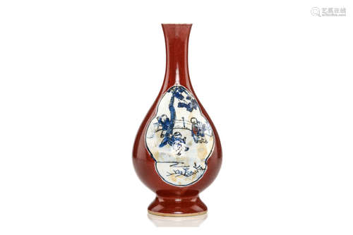 清   釉上篮彩红釉玉壶春瓶                                                                                                                                      A CHINESE OXBLOOD VASE WITH BLUE AND WHITE PANELS.