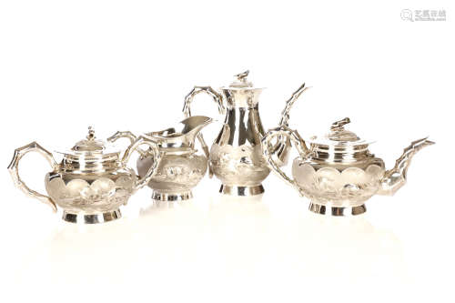 20世纪早期   外销纯银茶具一组四件「庆福星恒记」款                                                                                                              A CHINESE EXPORT SILVER FOUR PIECE MOON HARES TEA SET.