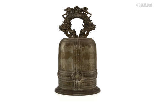 19世纪   龙钟                                                                                                                                               A CHINESE METAL ALLOY BELL.