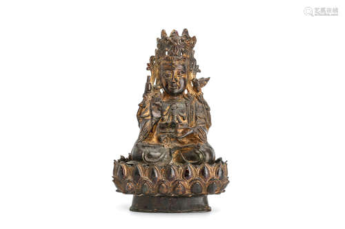 明   铜鎏金坐莲观音像                                                                                                                                          A CHINESE GILT BRONZE SEATED GUANYIN AND STAND.