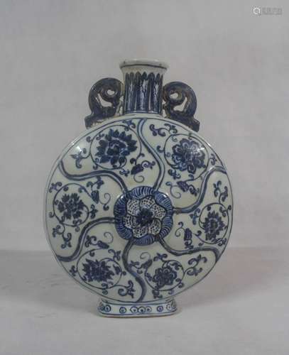 Chinese Blue/White Porcelain Vase