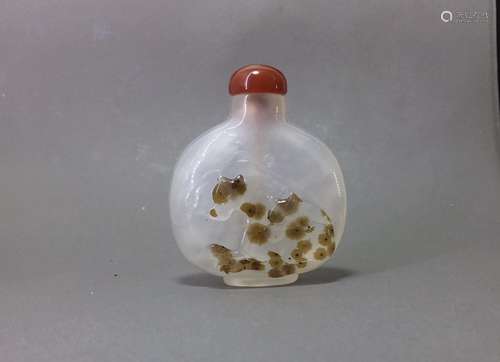 Chinese Agate Snuff Bottle