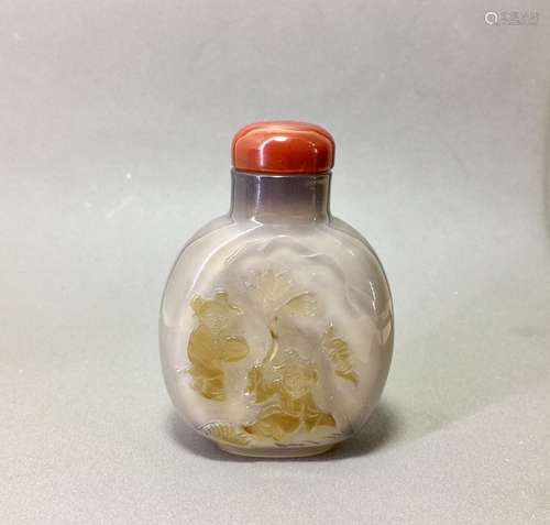 Chinese Agate Snuff Bottle