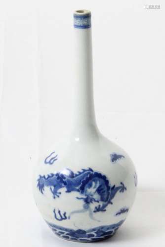 Qing Dynasty Kangxi Period Blue & White Porcelain Single Gourd Vase W/Dragon Designs