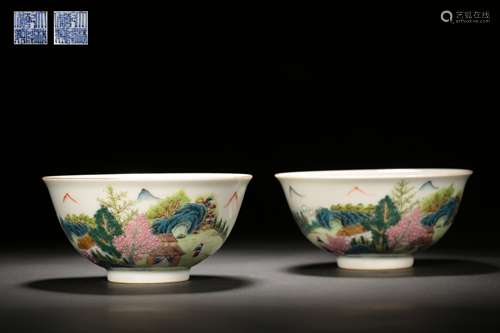 A PAIR OF FAMILLE ROSE FIGURE AND LANDSCAPE BOWL