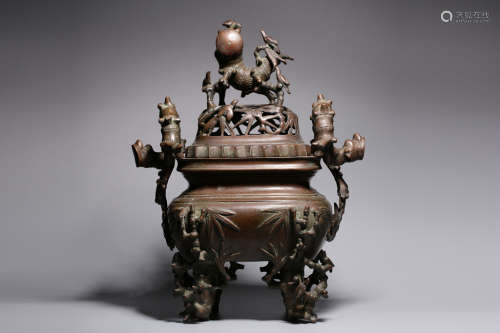 A BRONZE CENSER CARVED WITH BAMBOO WITH COVER