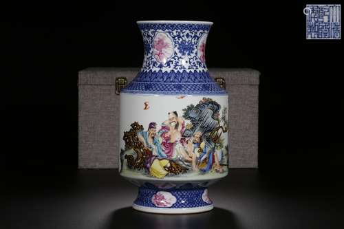 A BLUE AND WHITE EIGHT IMMORTALS VASE