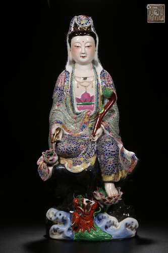 FAMILLE ROSE FIGURE OF GUANYIN