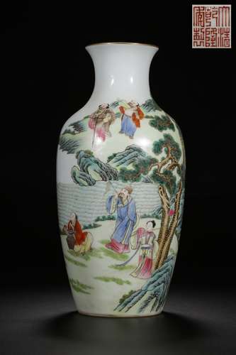 A CHINESE FAMILLE ROSE BALUSTER VASE 