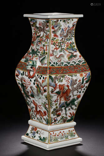 A WUCAI PORCELAIN VASE