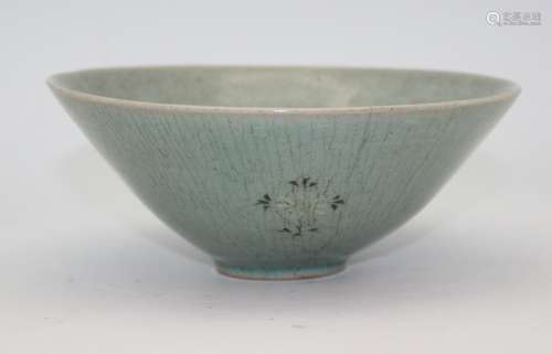 ANTIQUE KOREAN PORCELAIN BOWL