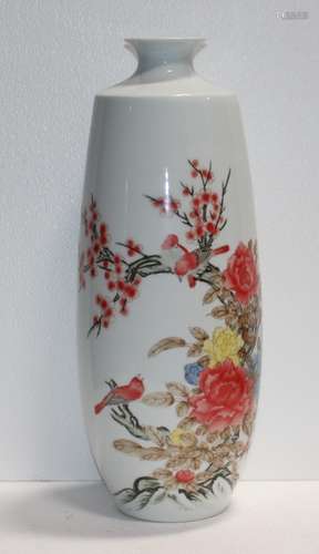 FAMILLE ROSE PORCELAIN VASE