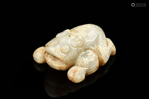 JADE CARVED 'MYTHICAL TOAD' FIGURE