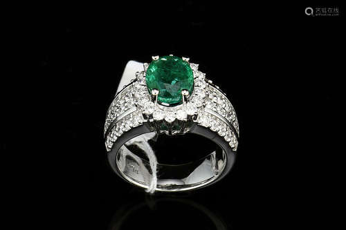 14K WHITE GOLD EMERALD RING WITH DIAMONDS