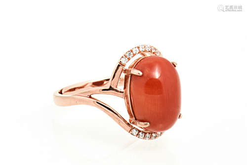 CORAL RING WITH DIAMONDS